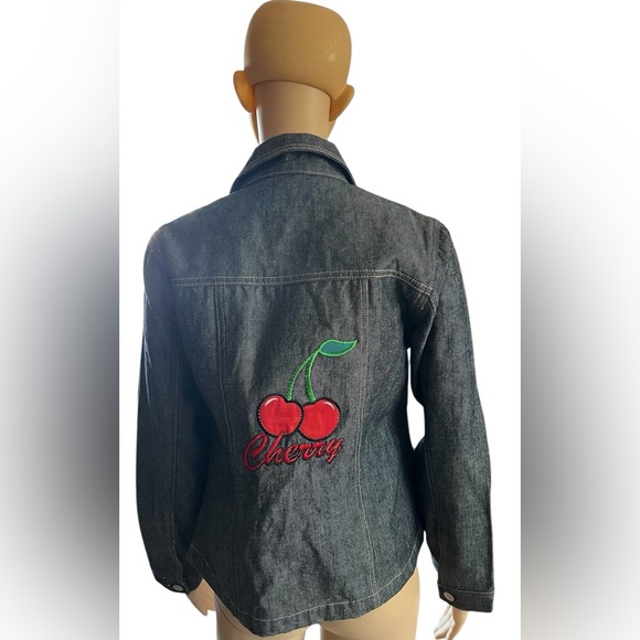 Hostess Pick ☄️💥 Unique Vintage ILLUSIONZ Denim Jacket with Red Cherry Accents - Picture 3 of 11